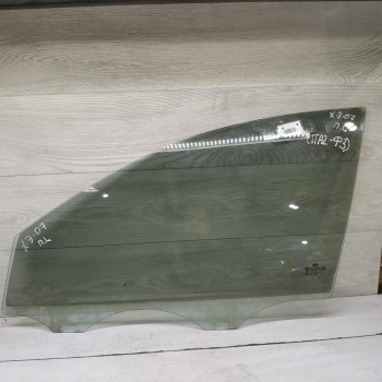 Стекло двери переднее левое Hyundai Elantra HD 