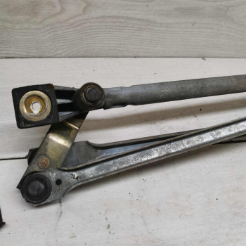 Трапеция стеклоочистителя Ford Focus I