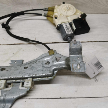 Стеклоподъёмник электрический задний правый Renault Fluence I рестайлинг