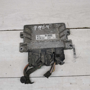 Блок управления двигателем Renault Fluence I рестайлинг