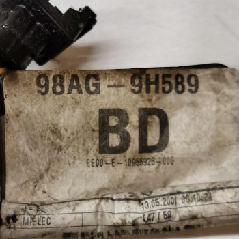 Форсунка топливная Ford Focus I