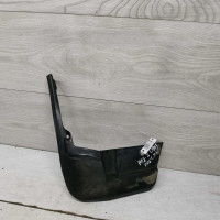 Брызговик передний левый Renault Logan II