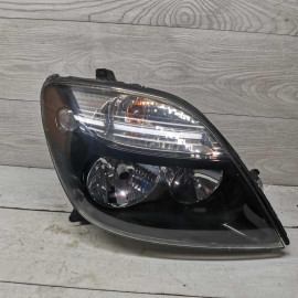 Фара передняя правая Renault scenic 1