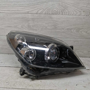 Фара передняя правая Opel astra h ксенон