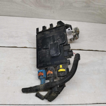 Клемма аккумулятора плюсовая Renault Fluence I