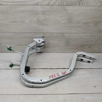 Петля крышки багажника комплект Renault Logan II