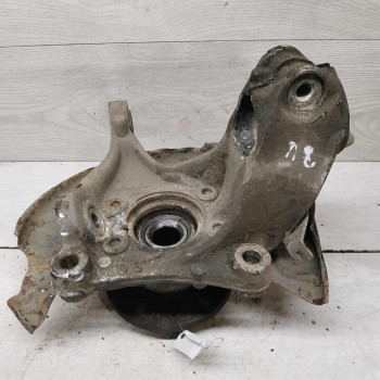 Кулак передний поворотный левый Volkswagen Passat b7, Volkswagen golf v