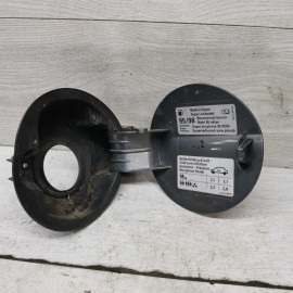 Лючок бензобака Volkswagen Passat b6