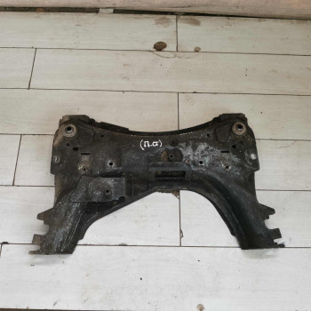 Балка передняя подрамник Renault Mégane 2