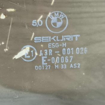 Стекло двери заднее правое BMW e28