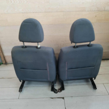 Сиденье переднее Nissan almera n16