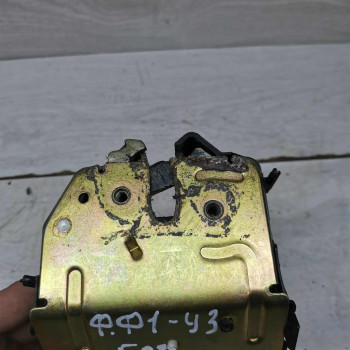 Замок крышки багажника Ford Focus I
