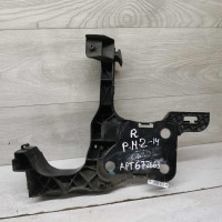 Кронштейн передней панели правый Renault scenic 2 Renault megane 2