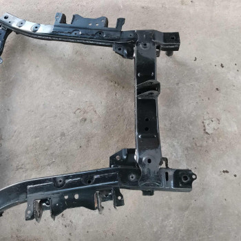 Балка передняя подрамник Renault Arkana I