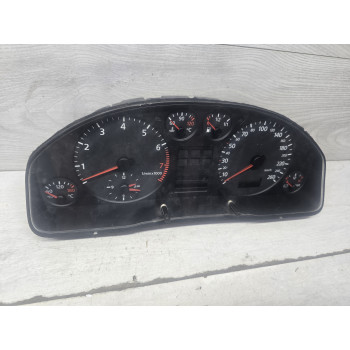Панель приборов щиток Audi A6 C5 2.4i aga