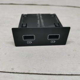 Блок USB Renault Arkana I