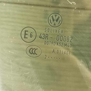 Стекло двери заднее правое Volkswagen Passat b7