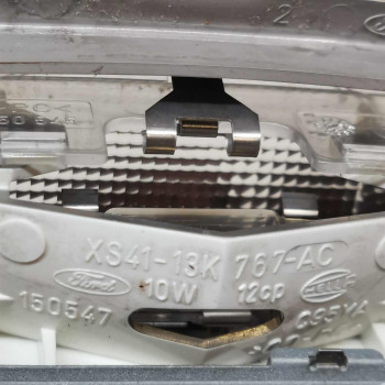 Плафон салона Ford Focus I