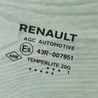 Стекло двери переднее правое Renault Arkana I
