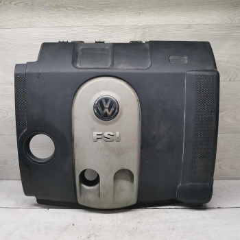 Декоративная крышка двигателя накладка Volkswagen Passat b6