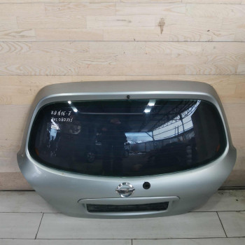Крышка багажника Nissan almera n16 Крышка багажника Nissan almera n16