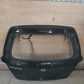 Крышка багажника Kia Sorento I