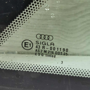 Стекло глухое заднее правое форточка Audi A6 C4, Audi 100 C4