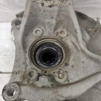 Кулак поворотный передний правый Passat b6, Volkswagen Passat b7