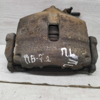 Суппорт передний левый Passat b6, Volkswagen Passat b7
