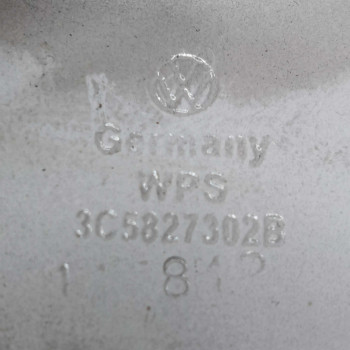 Петля крышки багажника правая Volkswagen Passat b7