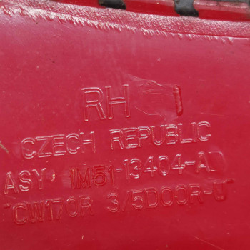Фонарь задний правый Ford Focus I