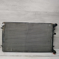 Радиатор основной Volkswagen Golf 4, Skoda Octavia I (A4), Volkswagen Bora, Audi A3 8L