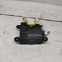 Моторчик заслонки печки сервопривод Nissan almera n16