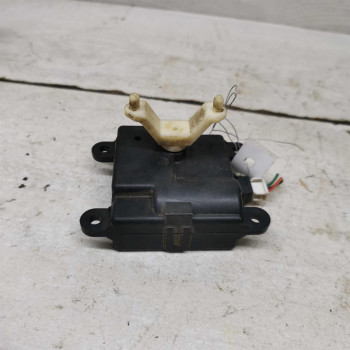 Моторчик заслонки печки сервопривод Nissan almera n16