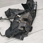 Замок двери передний правый Ford Focus II дорестайлинг