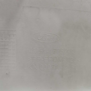 Бампер передний Ford Focus II дорестайлинг