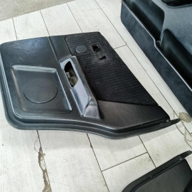 Обшивка двери комплект Audi 80 b4