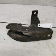 Кронштейн рулевой рейки Audi 80 b4, Audi 80 b3 Кронштейн рулевой рейки Audi 80 b4, Audi 80 b3