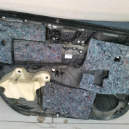 Обшивка двери передняя правая Toyota Corolla XI (E160, E170, E180)