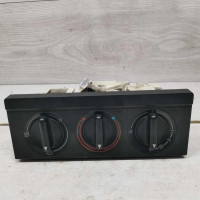 Блок управления печкой Audi 80 b3, Audi 80 b4 Блок управления печкой Audi 80 b3, Audi 80 b4