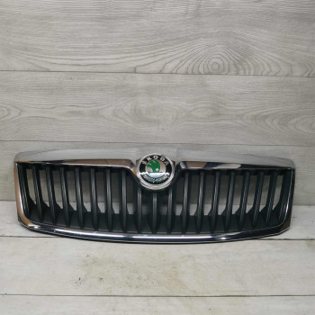 Решетка радиатора Skoda Octavia A5 рестайлинг