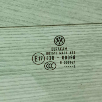 Стекло двери переднее левое Volkswagen Passat b8 Стекло двери переднее левое Volkswagen Passat b8
