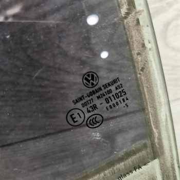 Стекло двери заднее левое Volkswagen Passat b8 универсал