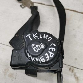 Ремень безопасности задний средний Toyota Corolla XI (E160, E170, E180)