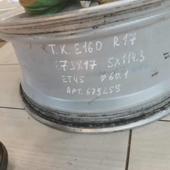 Диск литой r17 Toyota Corolla XI (E160, E170, E180) Диск литой r17 Toyota Corolla XI (E160, E170, E180)
