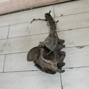 Цапфа задняя правая Mazda 3 BK