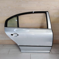Дверь задняя правая Skoda Superb 2002 г.в.