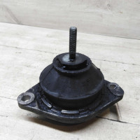 Опора двигателя подушка Audi 80 B4