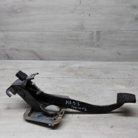 Педаль тормоза Mitsubishi Lancer 9 1.6i 