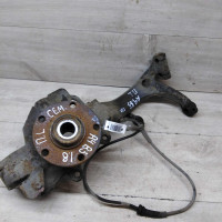 Кулак поворотный передний левый Audi A4 b5 Volkswagen Passat B5 Audi A6 C5